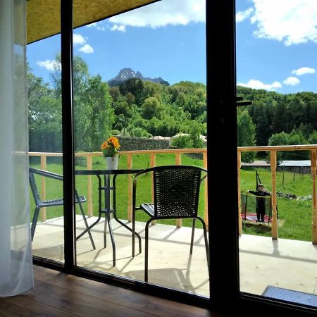 Terkhena Hotell Kazbegi Exteriör bild