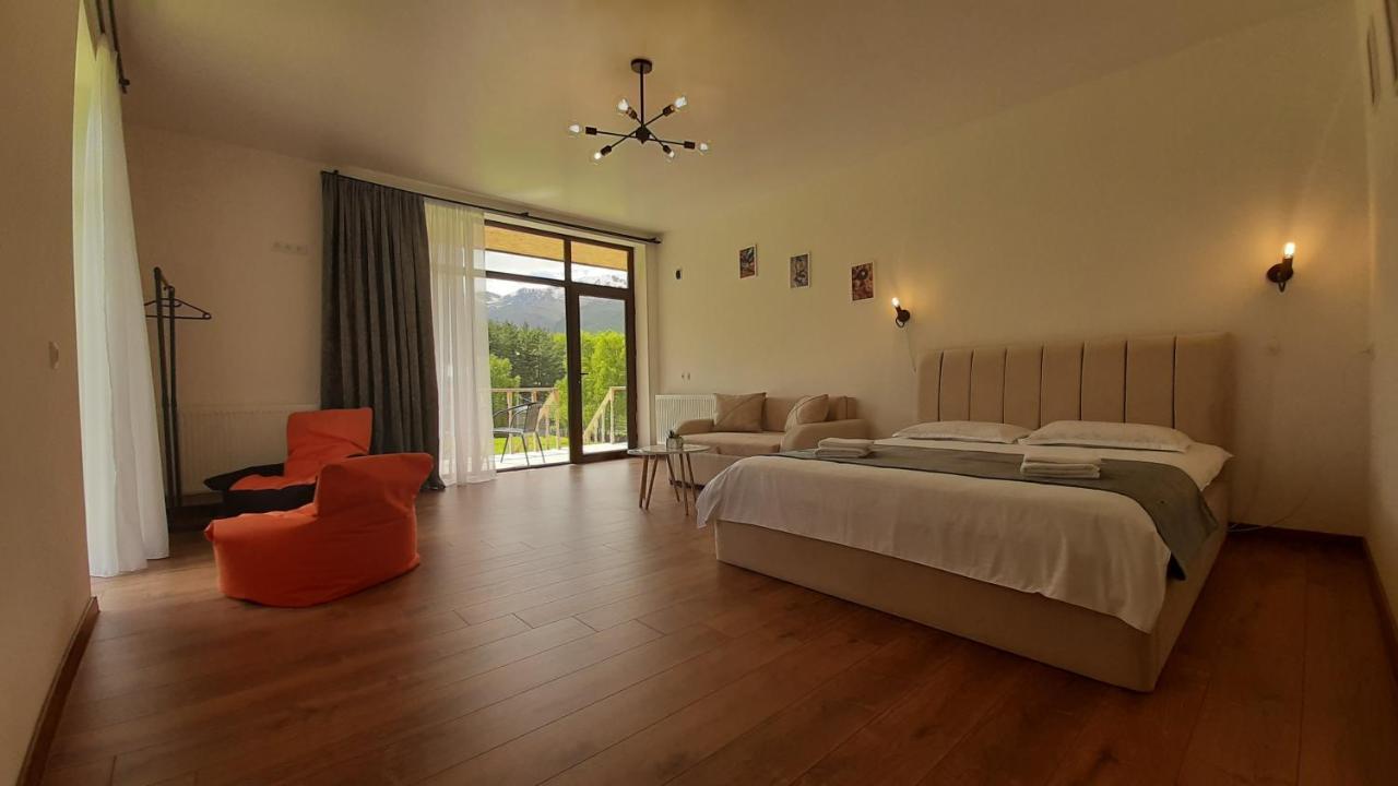 Terkhena Hotell Kazbegi Exteriör bild