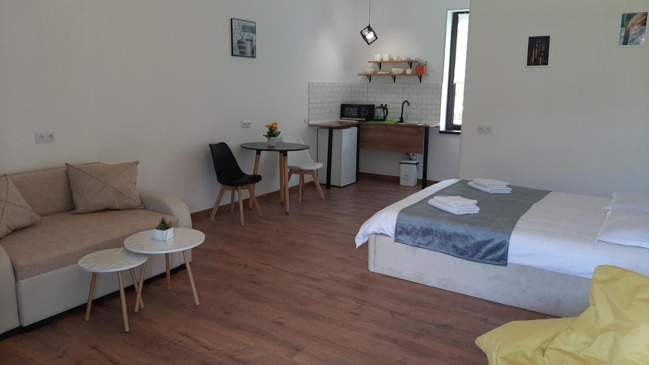 Terkhena Hotell Kazbegi Exteriör bild